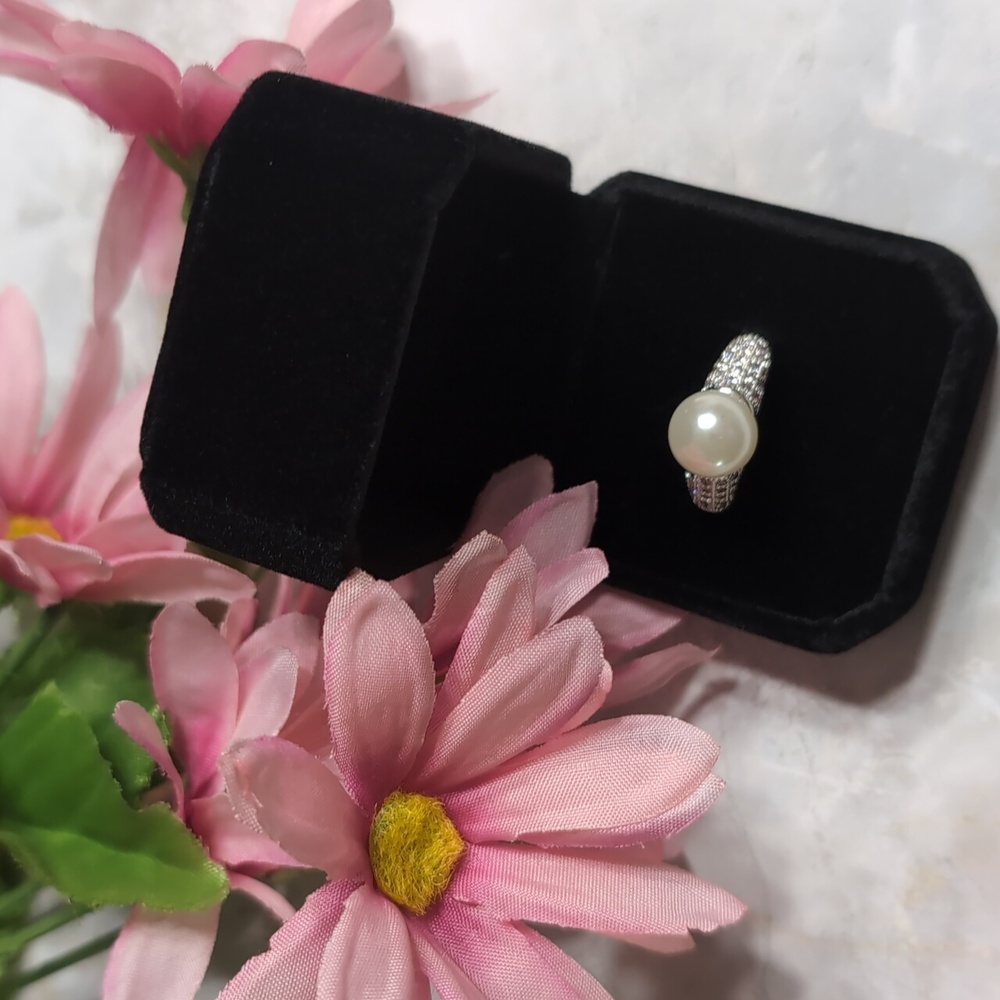 Charter Club Silver Plated Ring with Pearl and Cubic Zirconia Size 8 NWOT